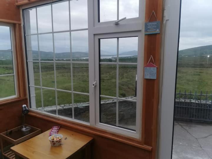 Skellig View Harbour View Sunrise Apartment Портмаги Екстериор снимка